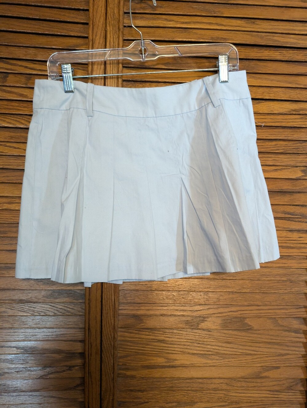WAYF NWT Women's Light Blue Lined Mini Skirt Pleated Size Medium